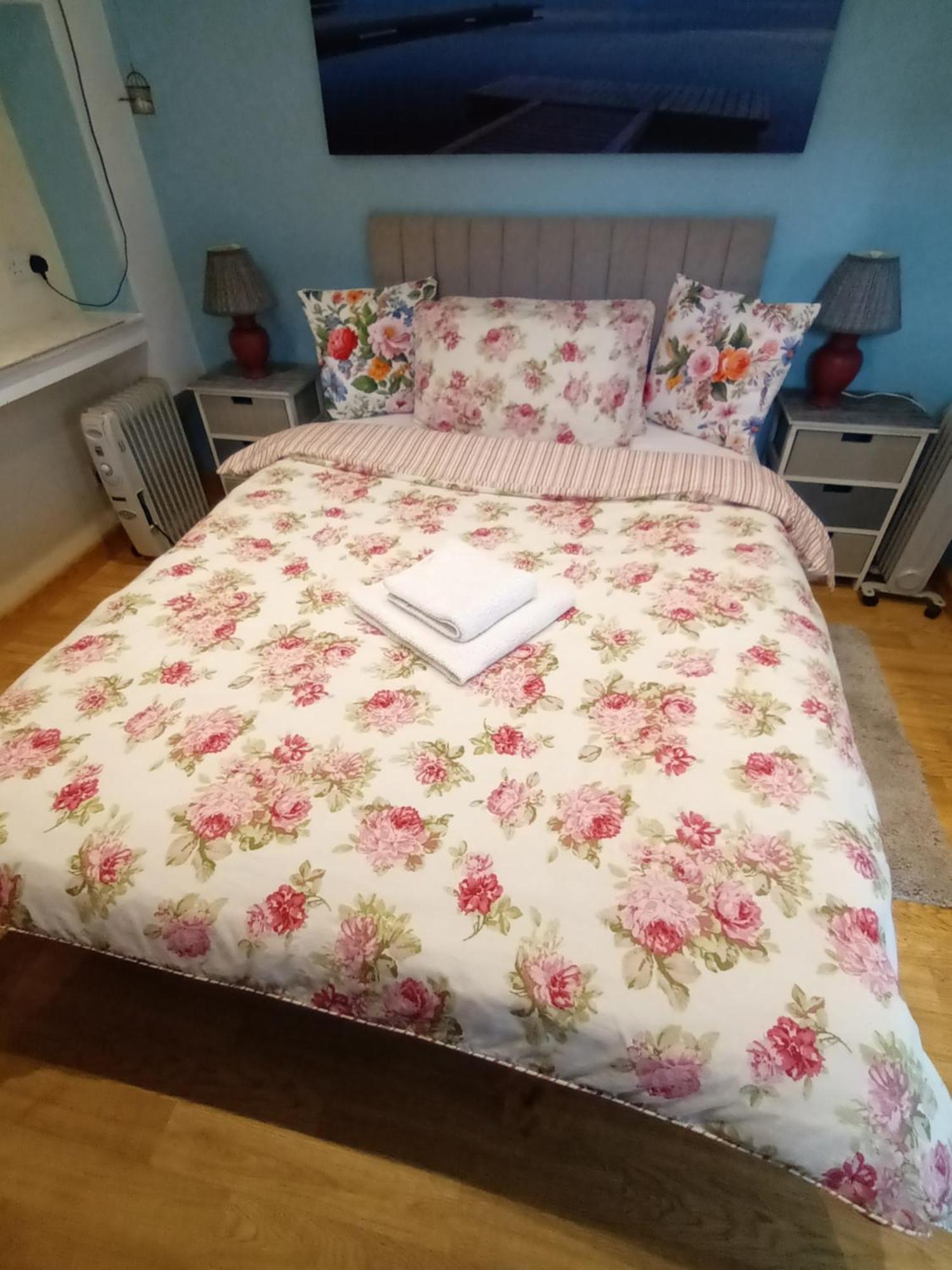 Private Suite In Oxfordshire, A40 Witney Εξωτερικό φωτογραφία