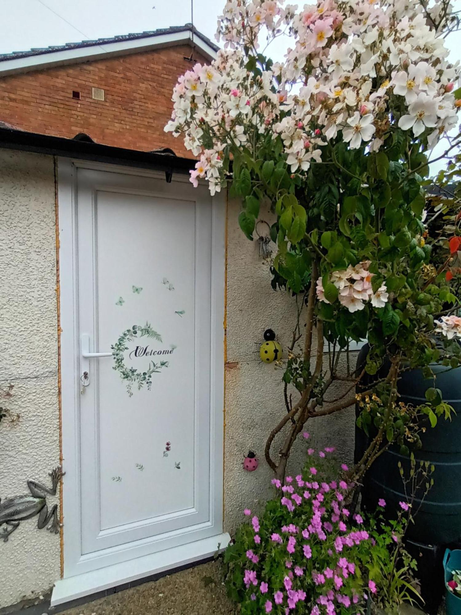 Private Suite In Oxfordshire, A40 Witney Εξωτερικό φωτογραφία
